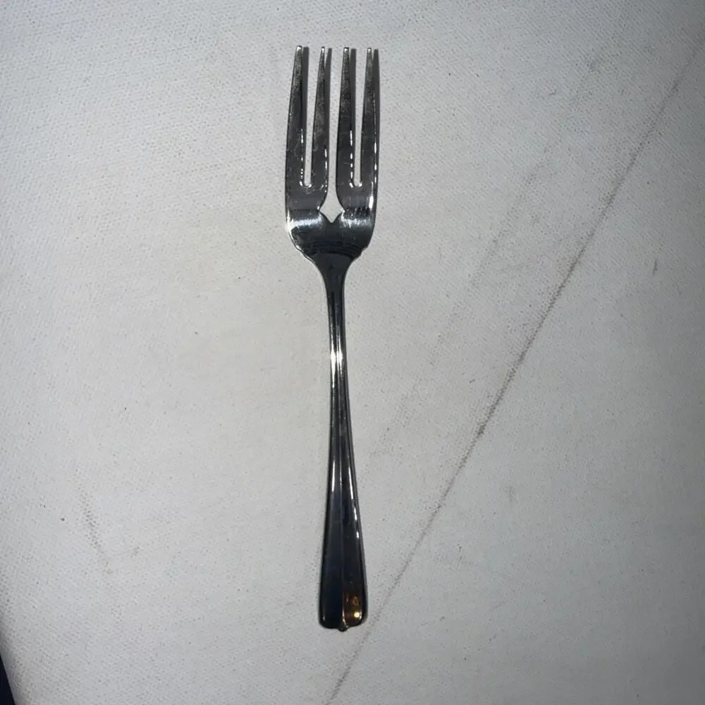 Oneida GALA IMPULSE Glossy Stainless Flatware Salad Pastry Fork‎